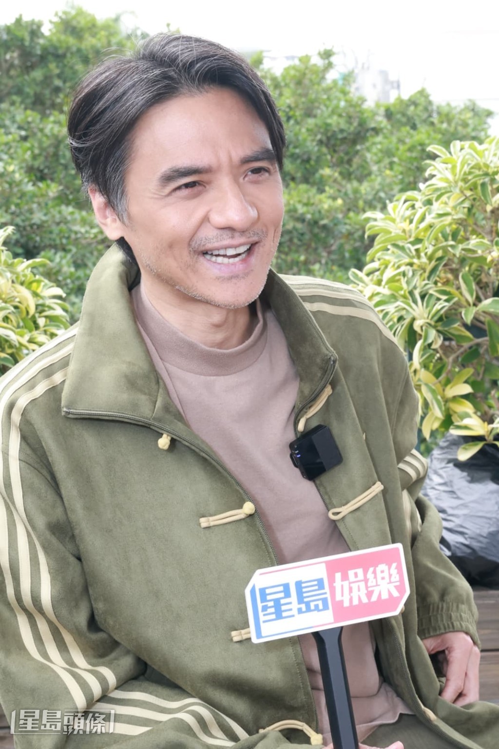 再以歌手身份出歌的他被问到可会感到压力？冯德伦表示，完全没有。