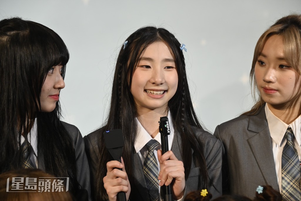 14歲的李曉琳很感謝一眾大姐姐對她的照顧。 14歲的李曉琳很感謝一眾大姐姐對她的照顧。