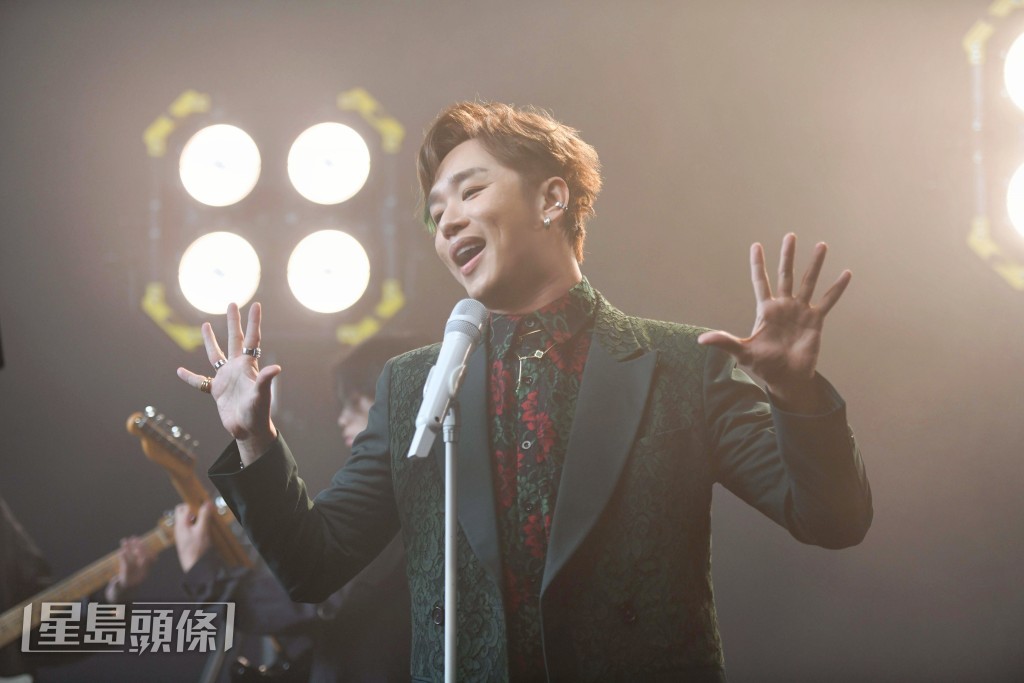 Rax 說：「擁有自己的單曲，代表屬於我的『名片』和『足跡』終於在樂壇上出現。」