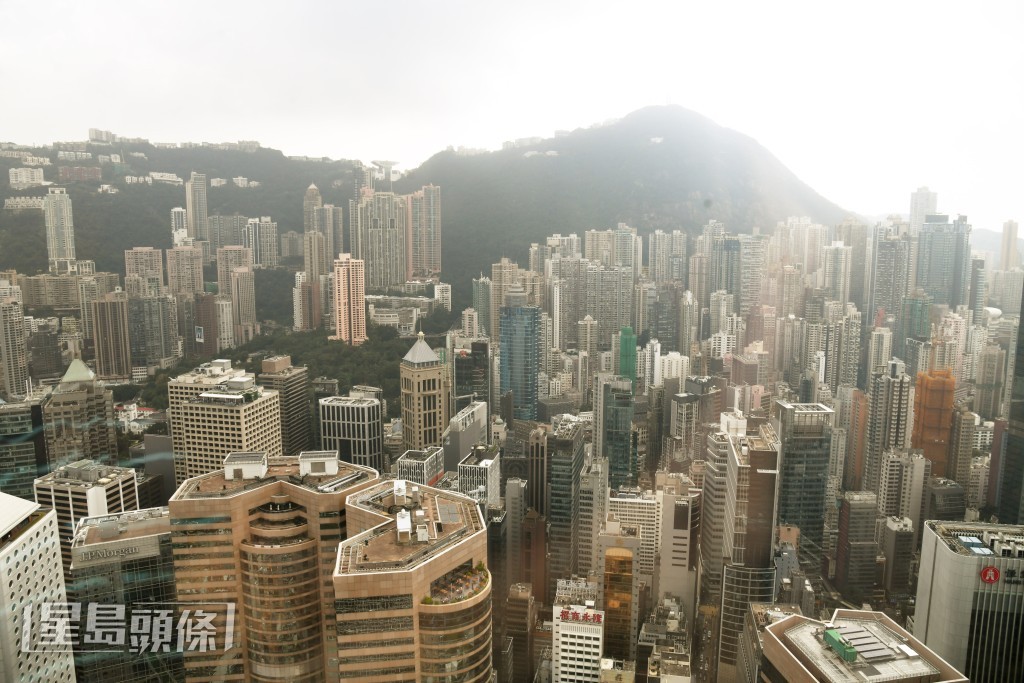 近日恒指表現每況愈下,陳茂波重申受多方面因素影響。資料圖片 近日恒指表現每況愈下,陳茂波重申受多方面因素影響。資料圖片