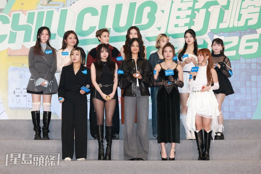 Amy Lo有份入圍新人女歌手。