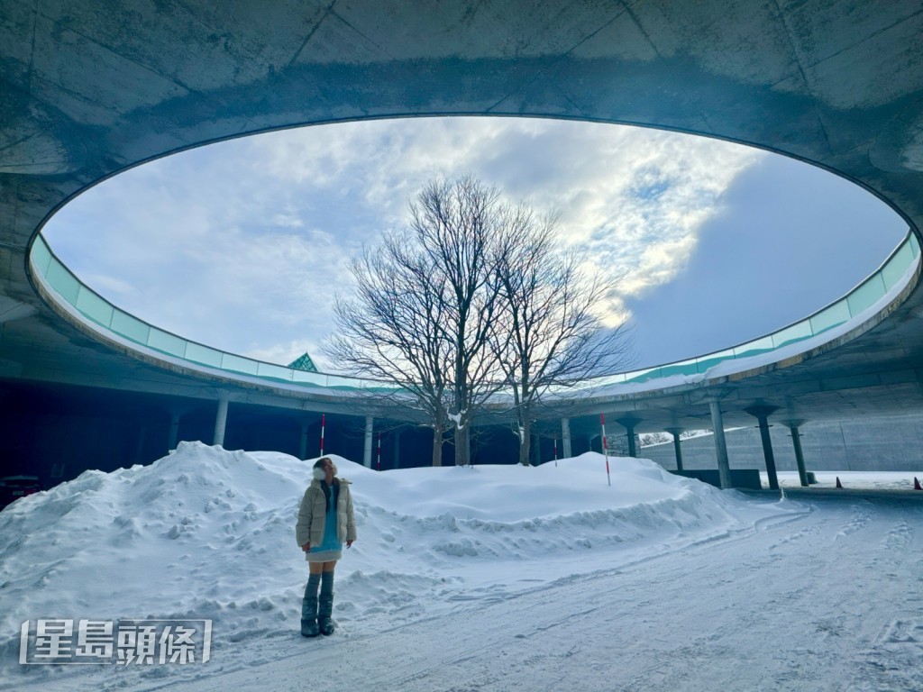 Lolly Talk成員黃詠霖（阿蛋）率先於2026年推出個人作品《Missing Call》。