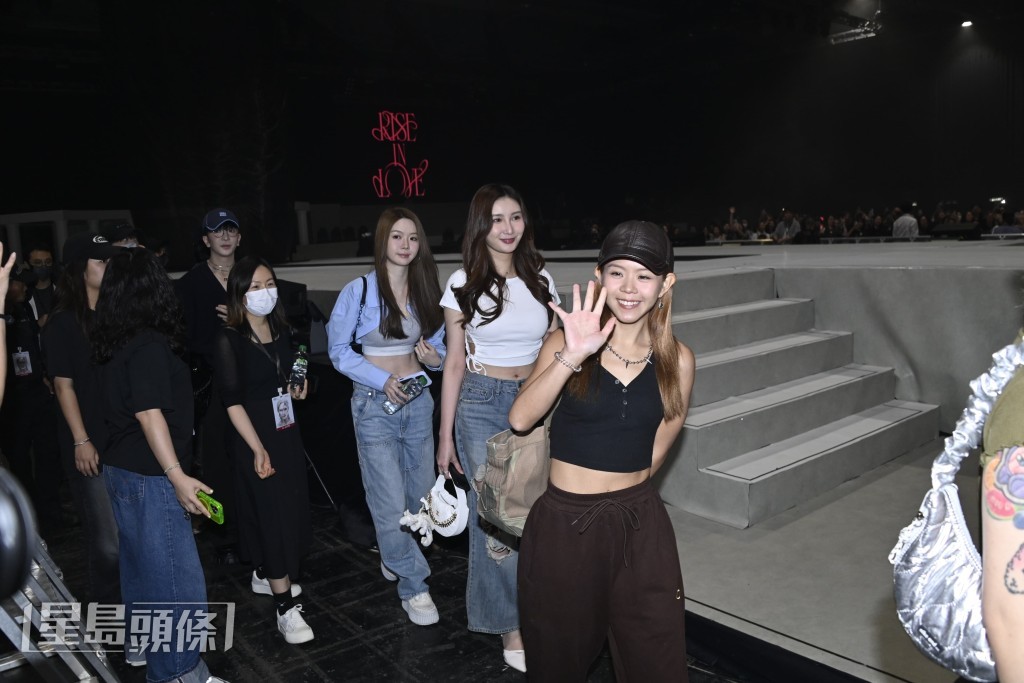 COLLAR的Gao前來捧場。 COLLAR的Gao前來捧場。