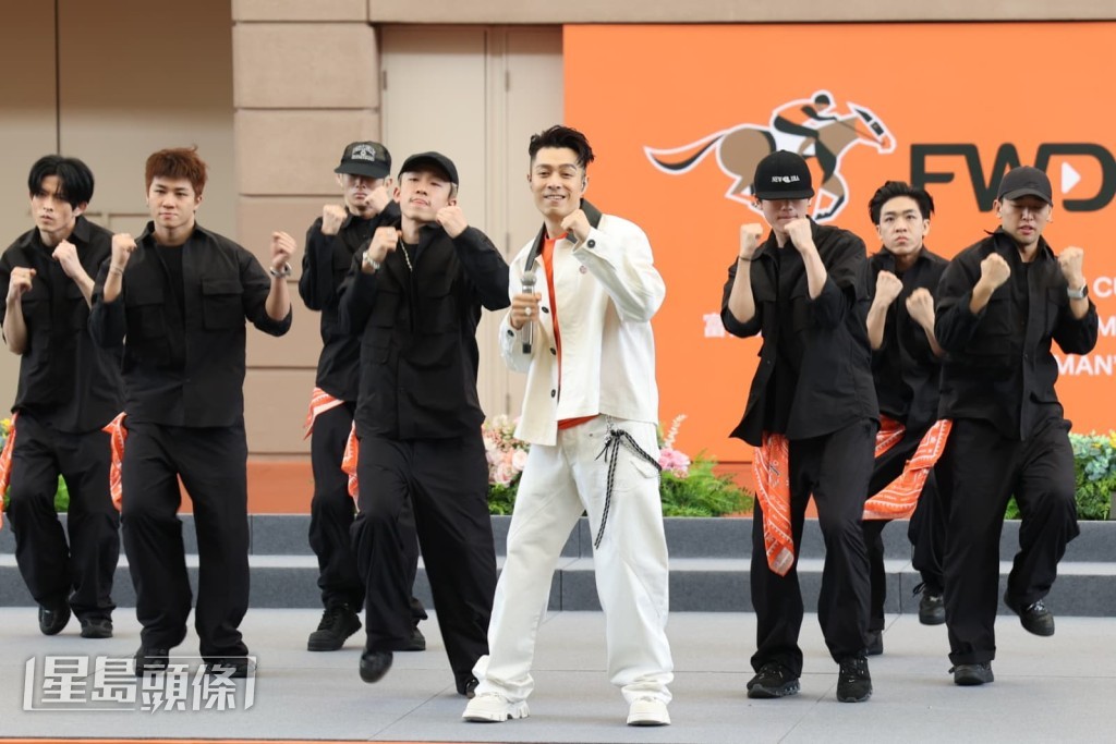 問到會否做馬主？他坦言現階段未有計劃，要養家！