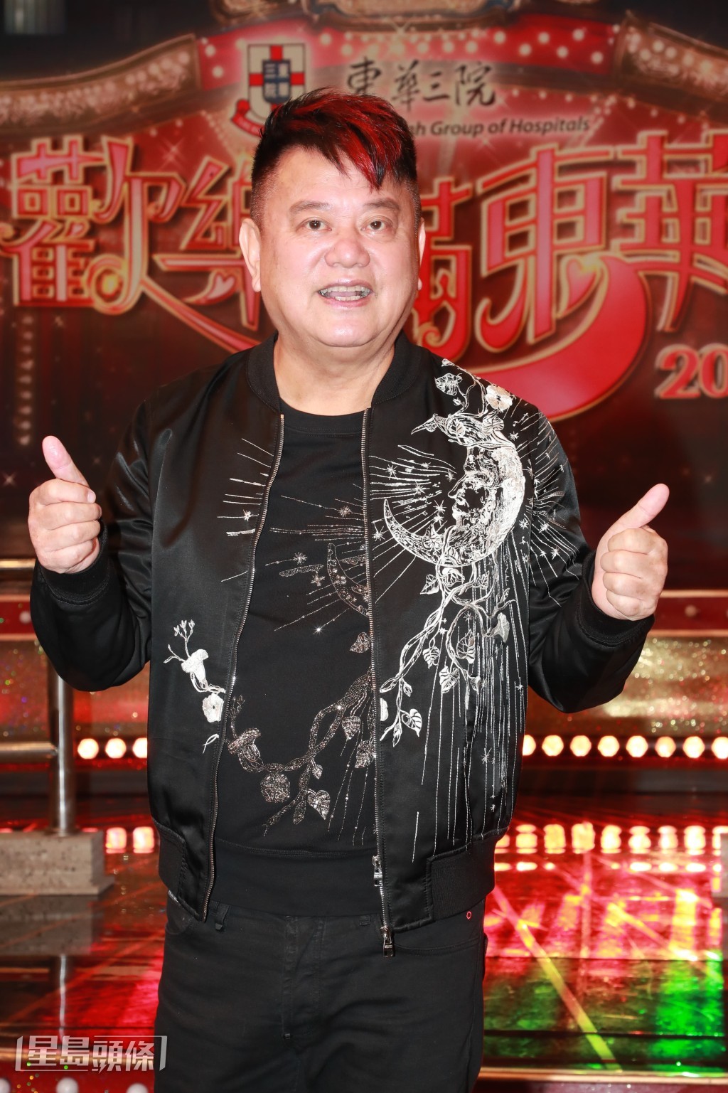 對於有傳他離開明星足球隊是分家,他表示是各有各踢,波是踢不完的。 對於有傳他離開明星足球隊是分家,他表示是各有各踢,波是踢不完的。