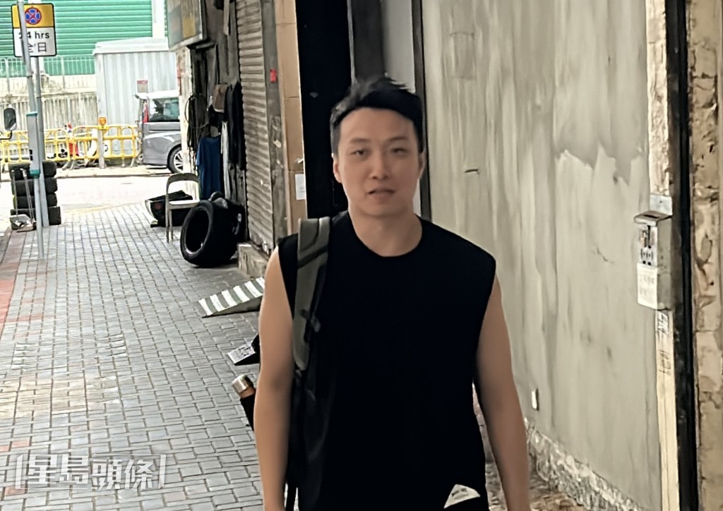 岑子杰今出狱。林思明摄