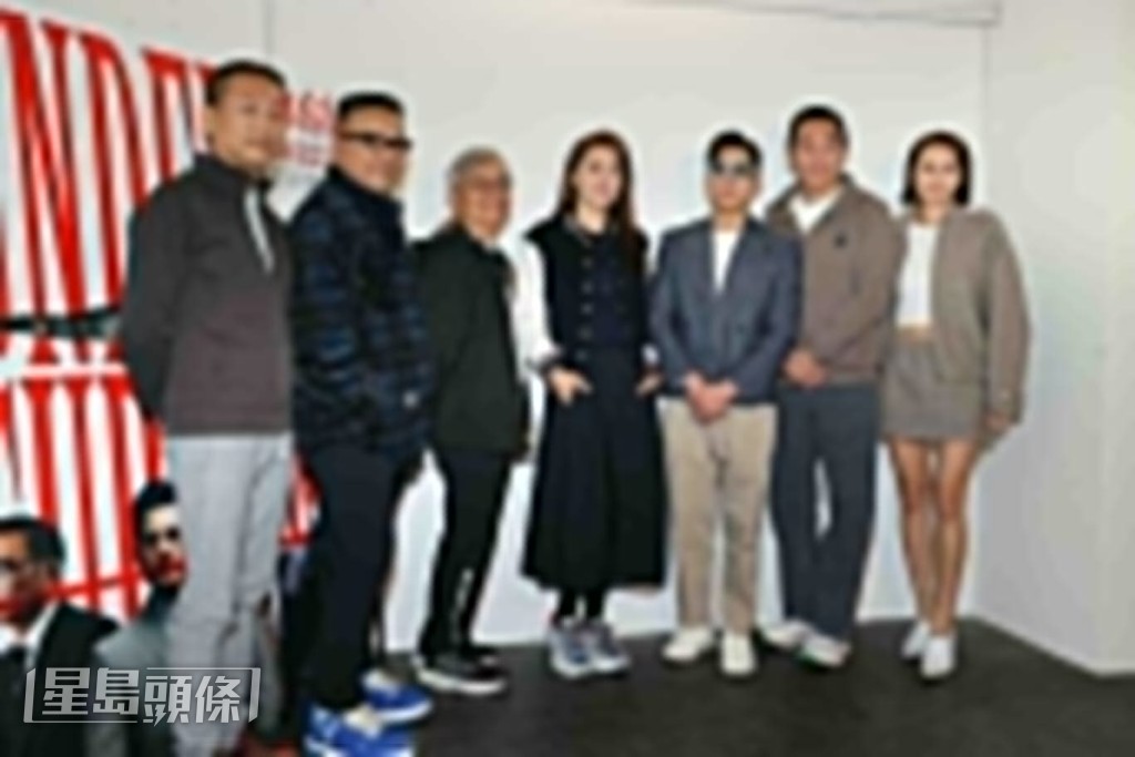 郭富城、方中信、周勵淇、湯怡和陳國邦等今日(13日)出席英皇電影《內幕》謝票活動。 郭富城、方中信、周勵淇、湯怡和陳國邦等今日(13日)出席英皇電影《內幕》謝票活動。