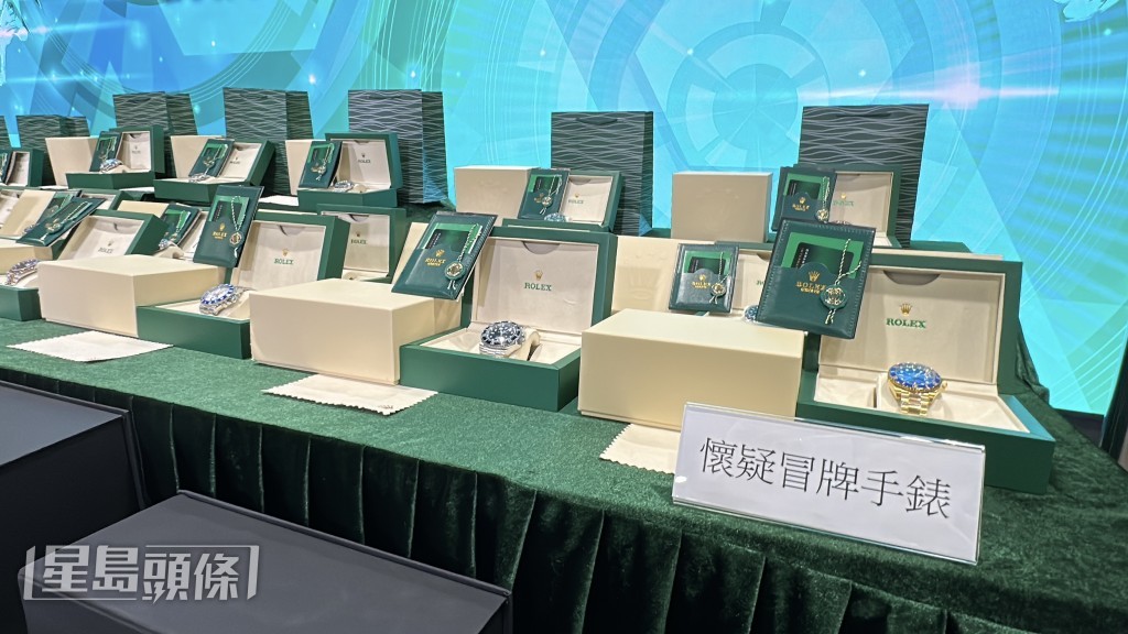 海關檢獲的貨物。劉漢權攝 海關檢獲的貨物。劉漢權攝