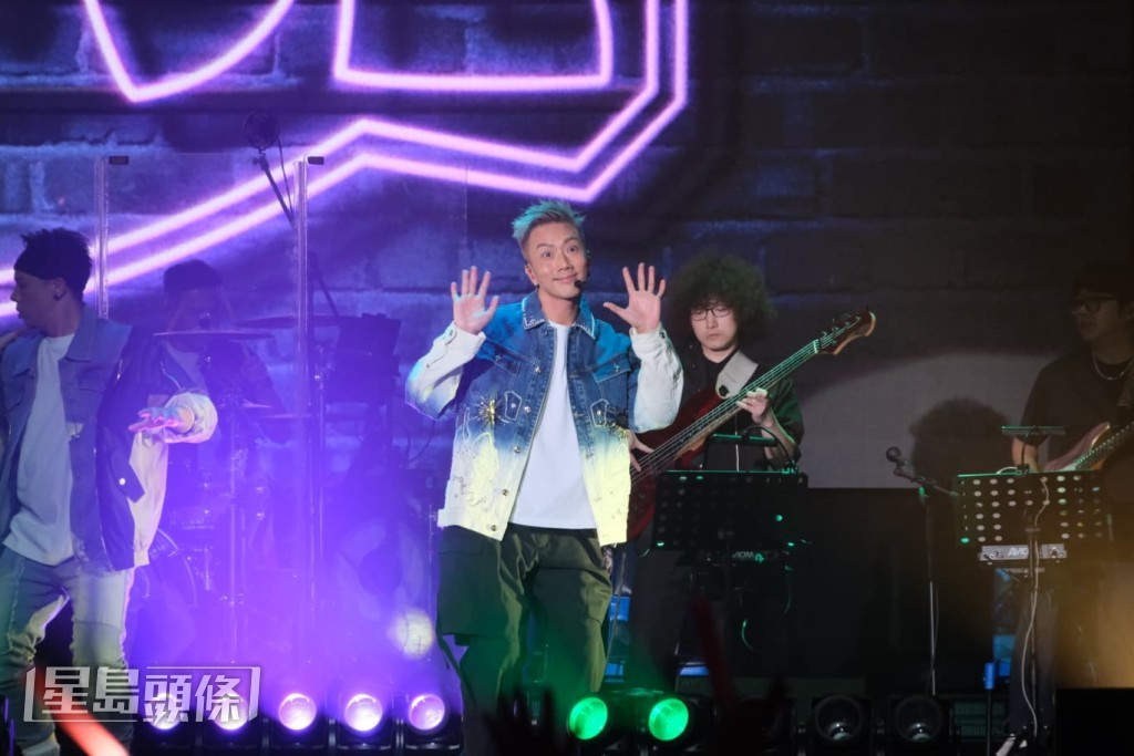 劉浩龍《UNITED IN HEARTS劉浩龍2026》演唱會今晚於麥花臣場館舉行。 劉浩龍《UNITED IN HEARTS劉浩龍2026》演唱會今晚於麥花臣場館舉行。