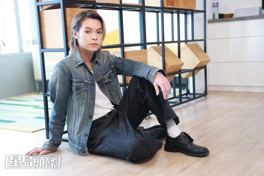 他表示夾band的朋友、MIRROR的兄弟，所有都是緣份，不是說遇到就會遇到。