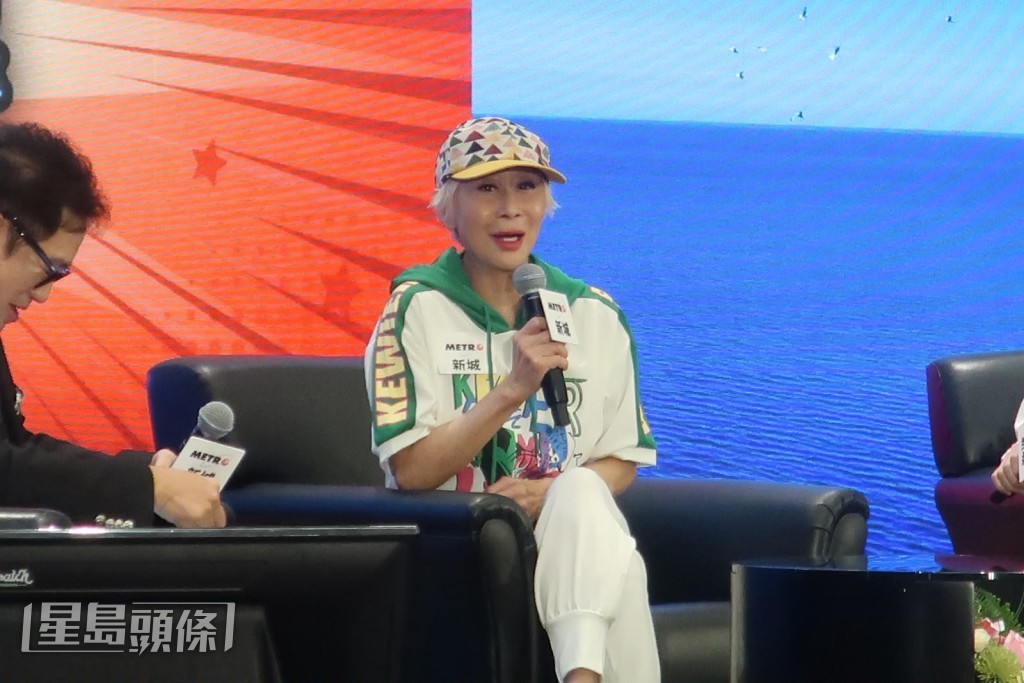 台上陳曼娜狂爆「公開秘密」，直指當時TVB人工低工時長，令她不得不離巢。