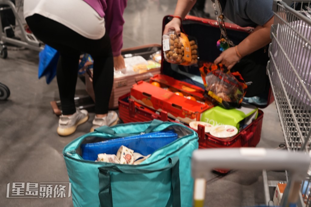 市民收穫豐碩。吳艷玲攝