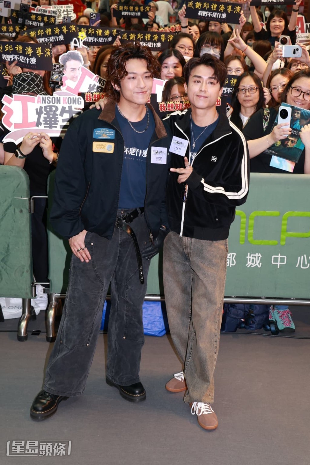 ANSONBEAN謂拍這場戲心理上、情緒上都準備好多,又透露兩人亦互摑十幾次。 ANSONBEAN謂拍這場戲心理上、情緒上都準備好多,又透露兩人亦互摑十幾次。