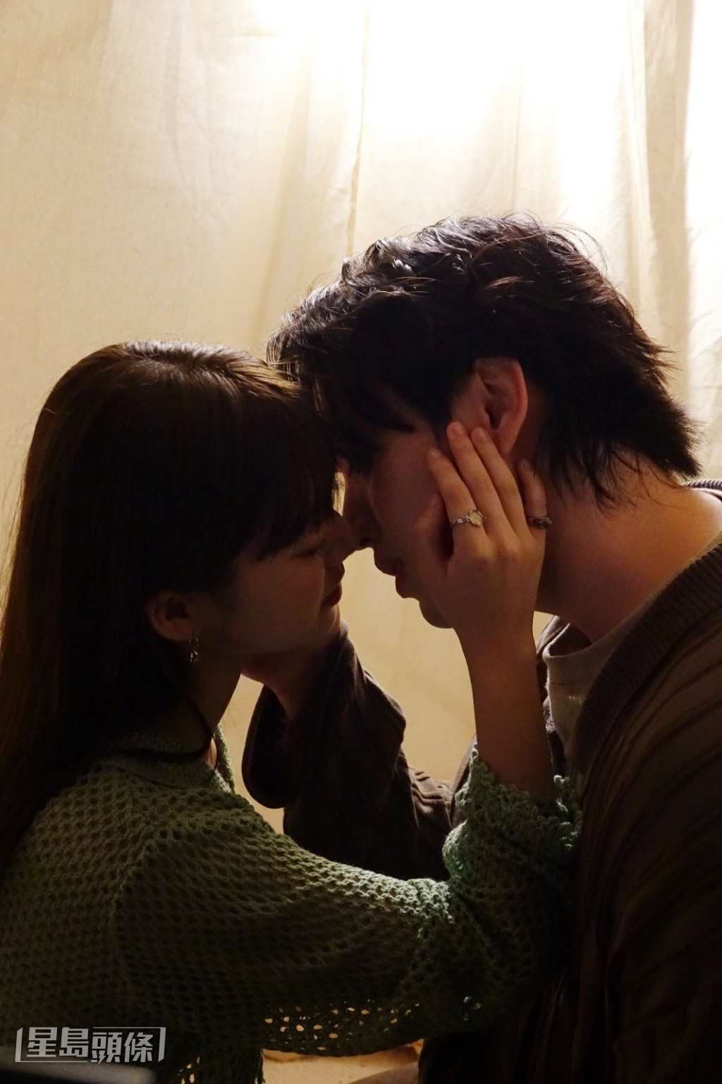 Jer說:「我以前失戀也不會聽苦情歌或兵歌,反而是聽Band Sound。」 Jer說:「我以前失戀也不會聽苦情歌或兵歌,反而是聽Band Sound。」