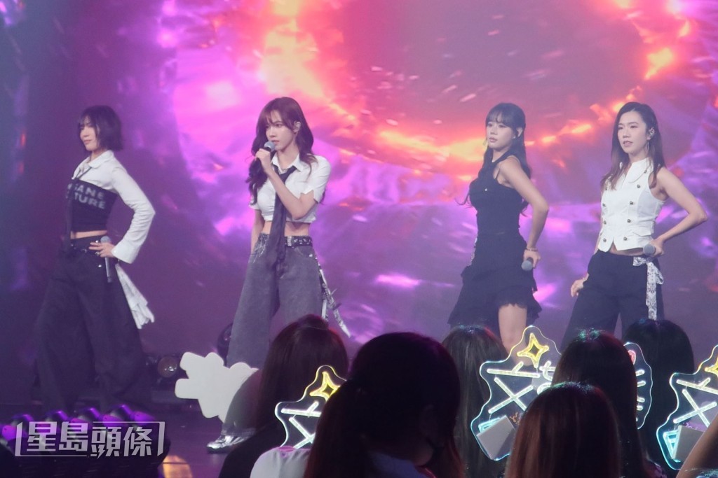 （左起）李樂怡（Lok Yee）、蔣依娜（Ina）、廖樂兒（Lokyi）、吳筠怡（Kristy）。