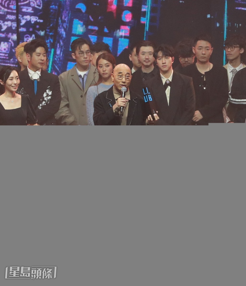 盧冠廷在《CHILL CLUB推介榜年度推介24/25》頒獎禮獲終身成就獎。