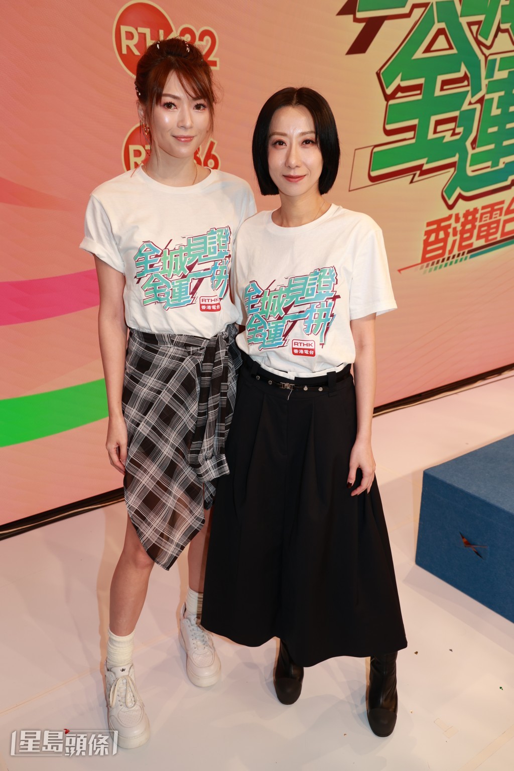 連詩雅、泳兒即場評述三項鐵人賽事片段。 連詩雅、泳兒即場評述三項鐵人賽事片段。