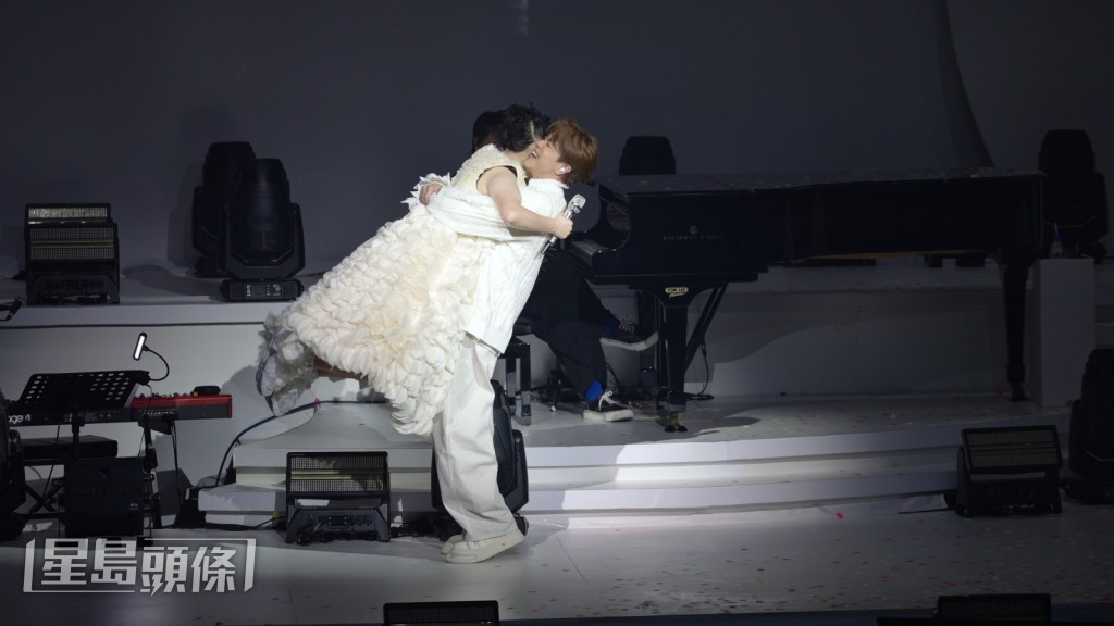 問到「退追蹤」一事會否影響她與張敬軒再「合體」？Ivana笑言聽說被退追蹤，但二人關係則是在心中。