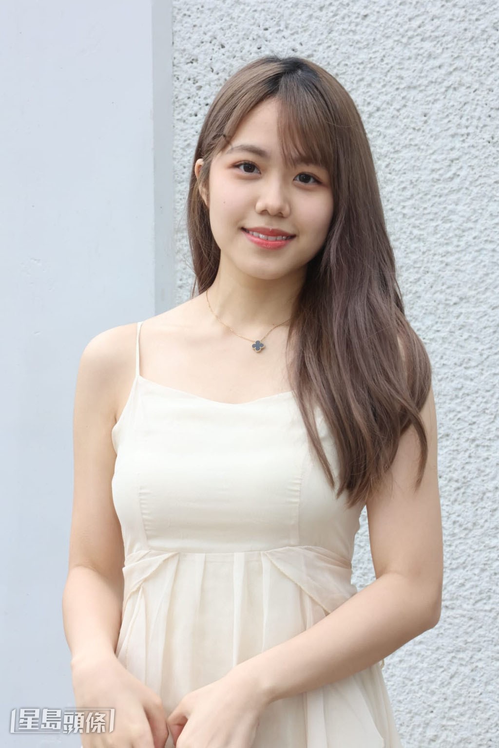庄子璇拥有甜美外貌。