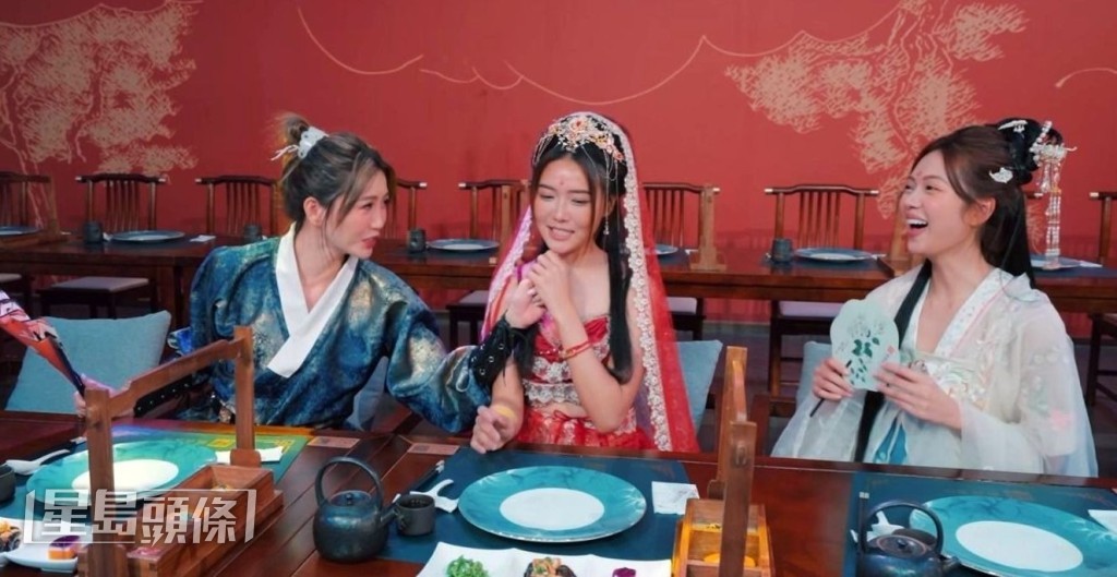 除了拍劇，游游有份主持《尋歡作樂的姐姐》。