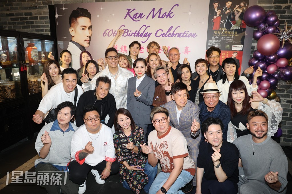 唐麗球今晚出席莫鎮賢登陸之喜。 唐麗球今晚出席莫鎮賢登陸之喜。