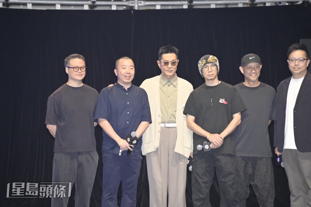 「MIBOCOOL漫畫企劃」《斬魔君鍾馗》主創古天樂（左三）、小說家喬靖夫（右二）、畫師Man僧（左二）、畫師FCP（右二）等。