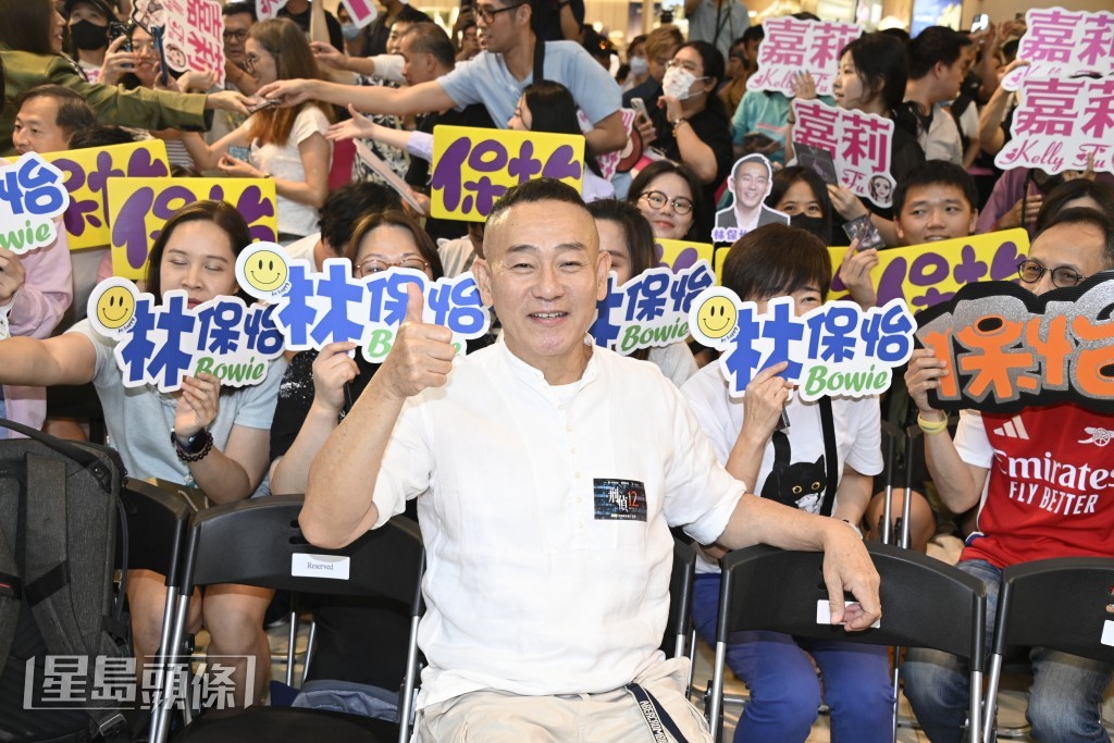 被觀眾形容是今年的「視帝大戰」。