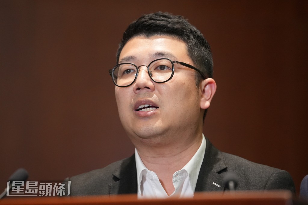 劉國勳指吳樹培在校政上「隻手遮天」。劉駿軒攝