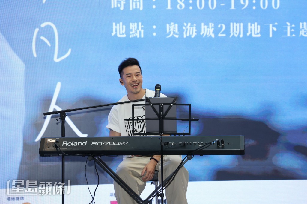 對於音樂,沈震軒想要繼續推出新歌。 對於音樂,沈震軒想要繼續推出新歌。