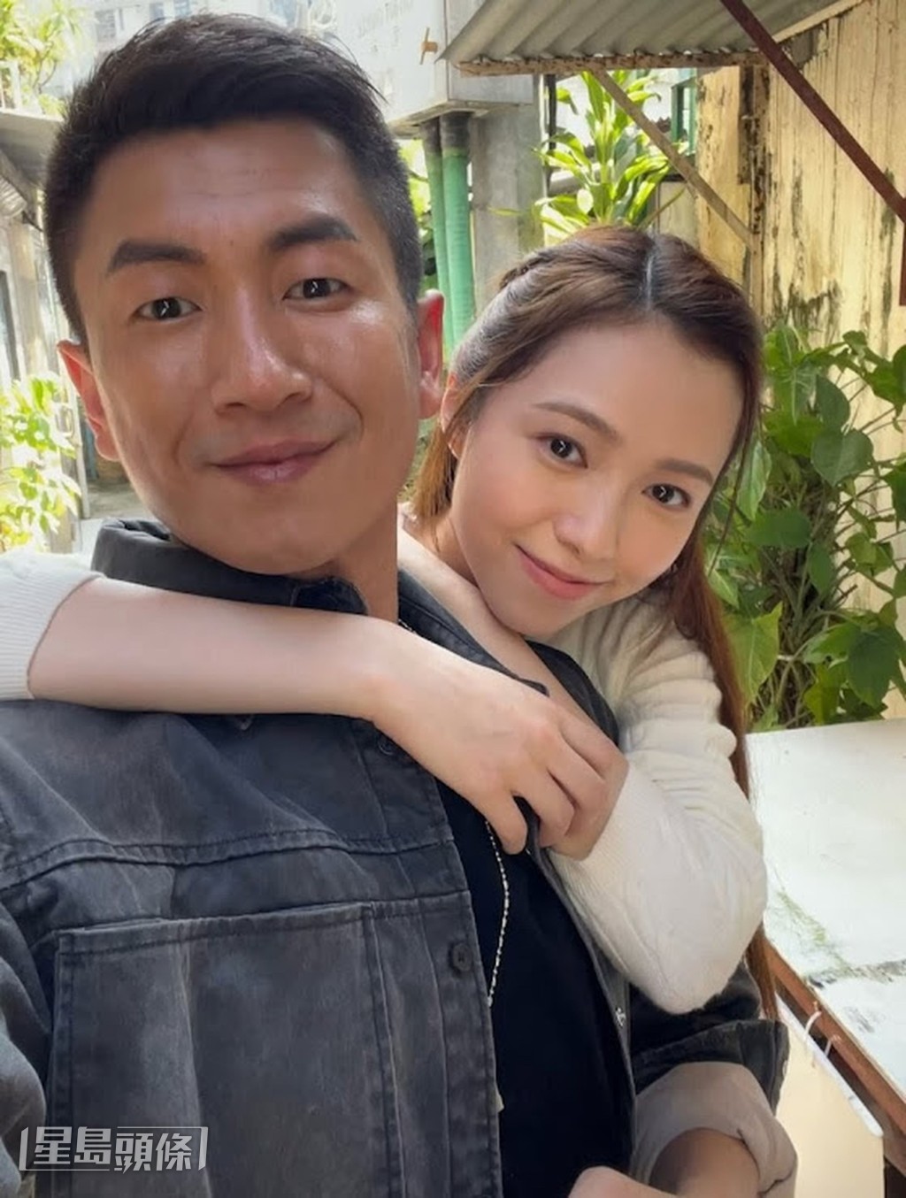 在早前熱播的《臥底嬌娃》中，與馬貫東組成「風盈CP」甚受觀眾歡迎。