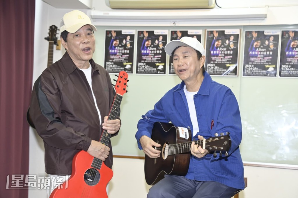 問到他可以捧弟弟做歌手？區瑞強笑說：「他是我公司的幕後人，他做了歌手我點算！」