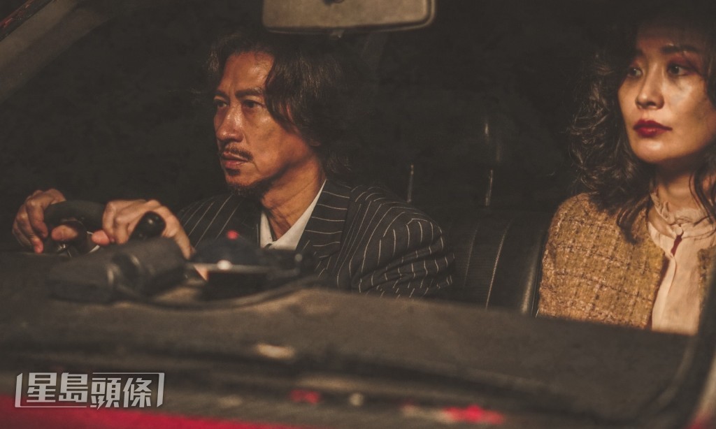 评审团形容《赎梦》为一套致幻的心理电影，赞扬家辉不指是编剧及导演。