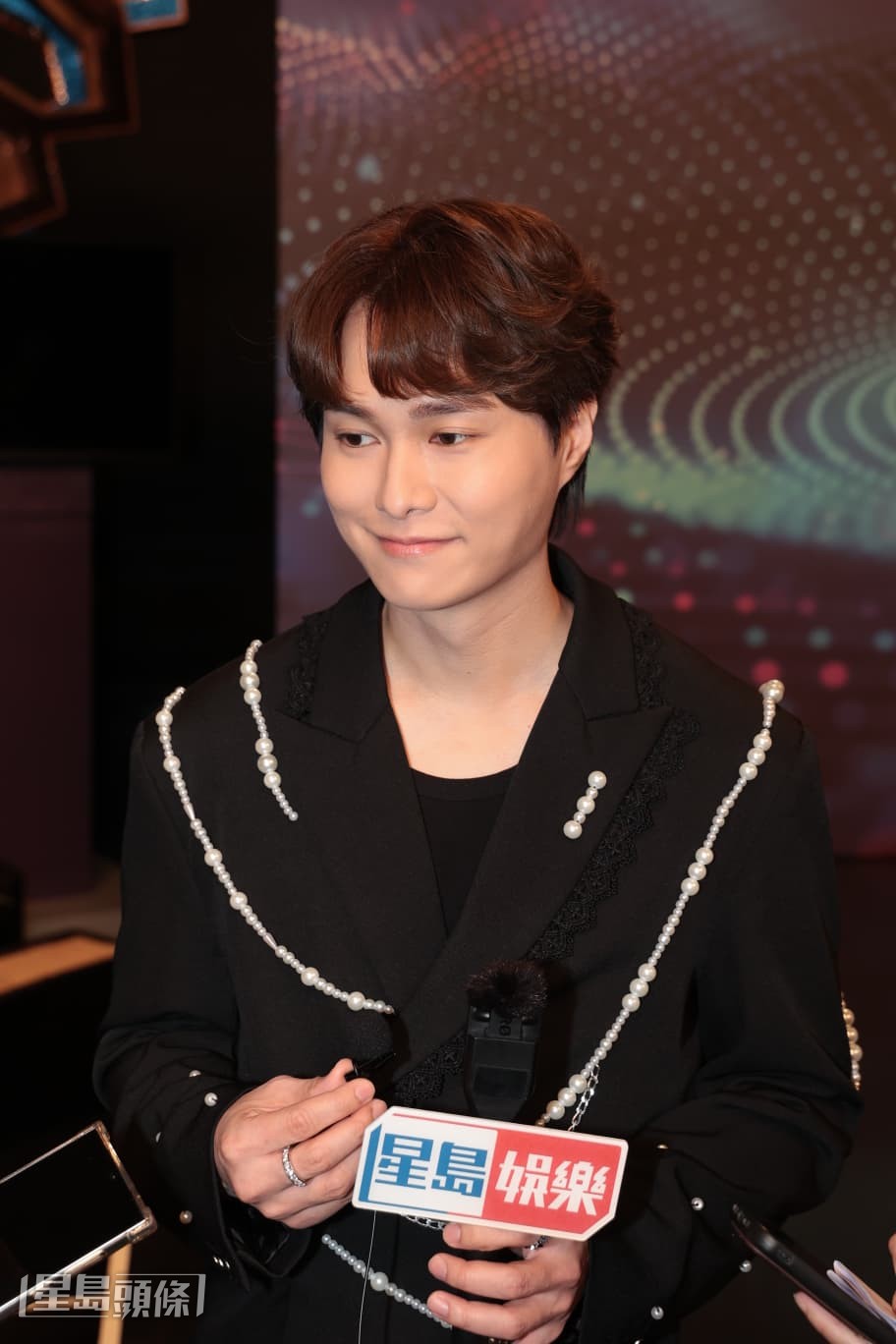 自己也正準備12月做音樂劇。 自己也正準備12月做音樂劇。