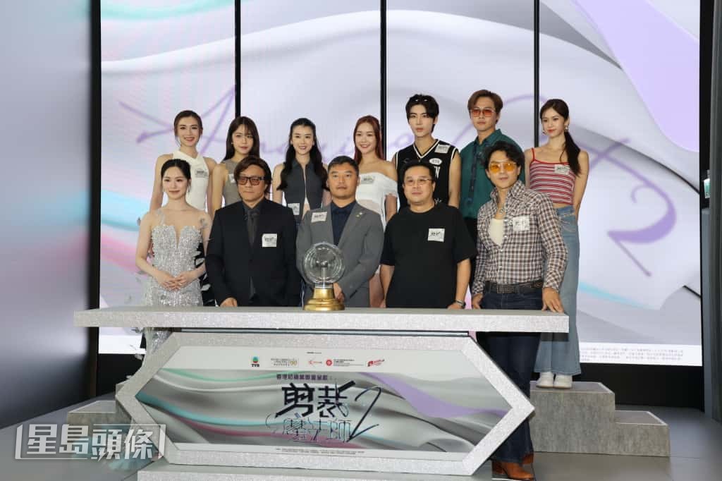 馮盈盈、森美、莊子璇、梁凱晴、潘靜文等到深水埗出席《剪裁魔法師2》記者會。 馮盈盈、森美、莊子璇、梁凱晴、潘靜文等到深水埗出席《剪裁魔法師2》記者會。