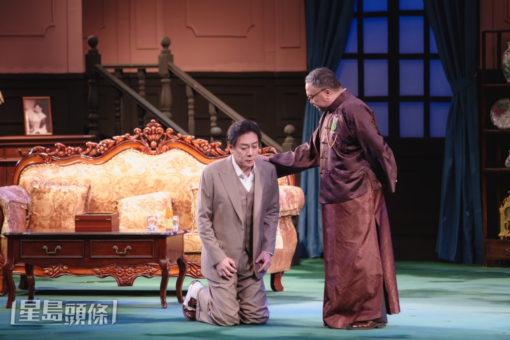 陈培甡（左）与陈鸿进饰演两父子，剧力迫人