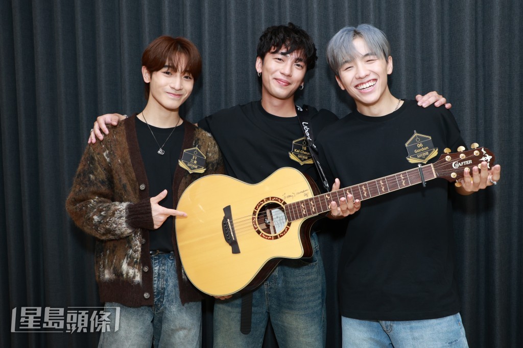 三金、Kai Cheung、Gordon齊齊接受訪問。