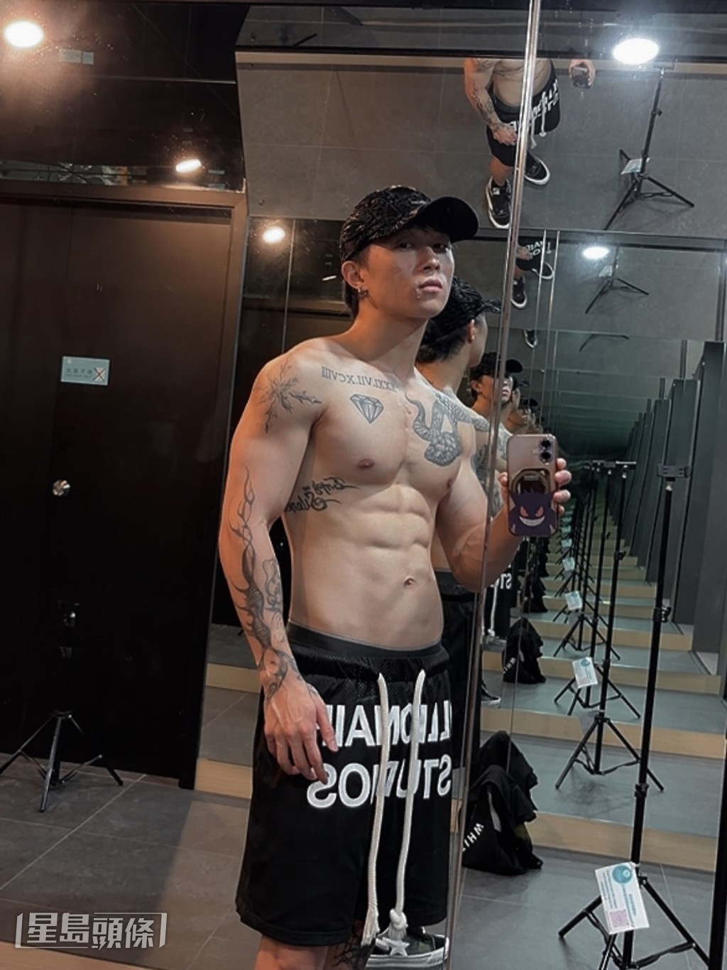 Teller而家70公斤路程就係想操返八舊腹肌。 Teller而家70公斤路程就係想操返八舊腹肌。
