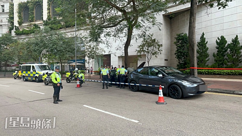 警方封鎖現場調查。楊偉亨攝 警方封鎖現場調查。楊偉亨攝