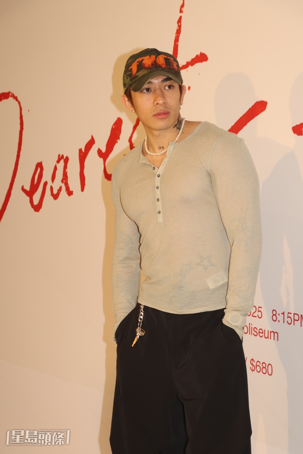 Tyson Yoshi以為只是來睇騷,沒想過在全場過萬名觀眾看著下與Christy嘴咀。 Tyson Yoshi以為只是來睇騷,沒想過在全場過萬名觀眾看著下與Christy嘴咀。