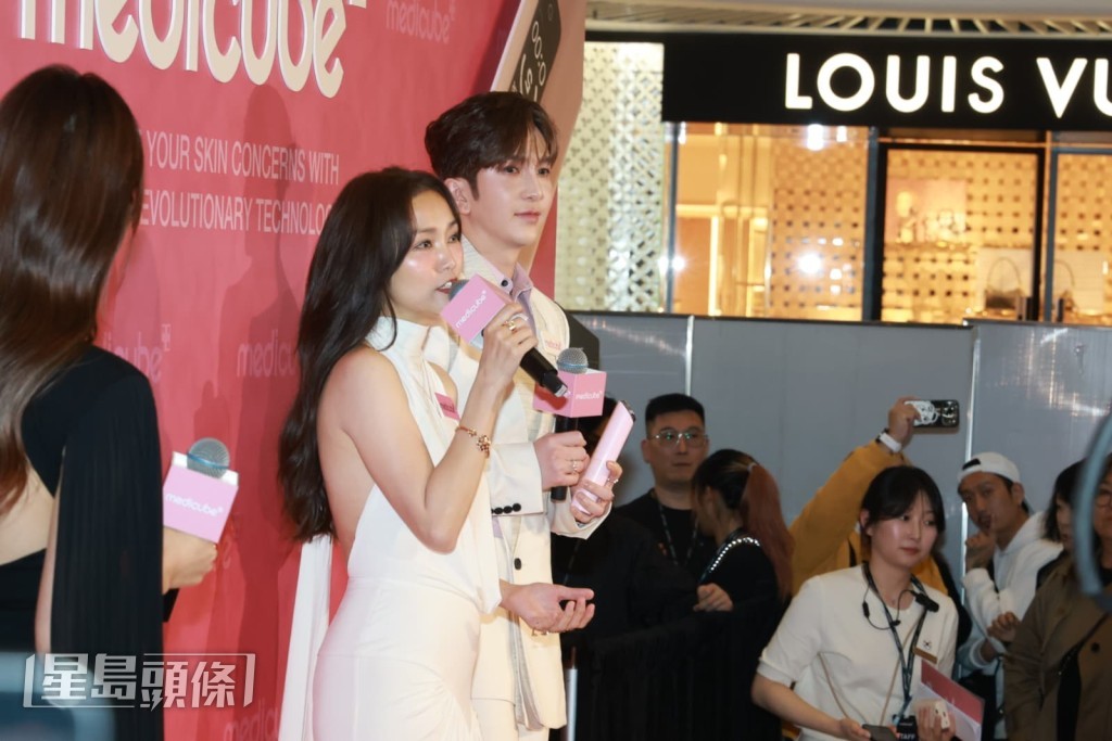 Kay分享自己护肤心得。