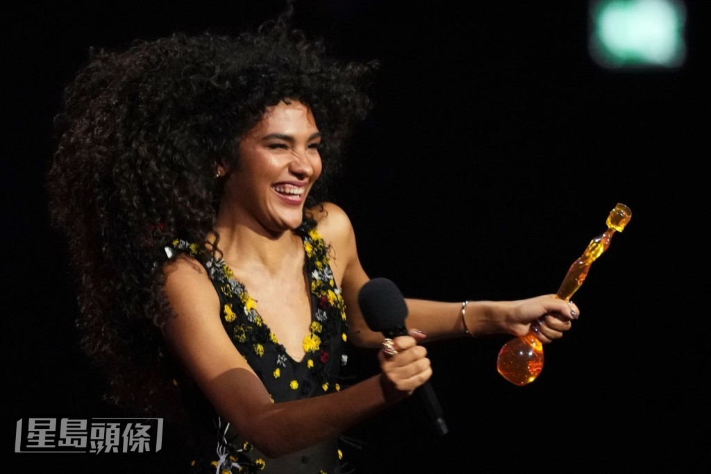 Olivia Dean横扫“年度歌手”、“年度专辑”、“年度歌曲”及“最佳流行歌手”4奖。