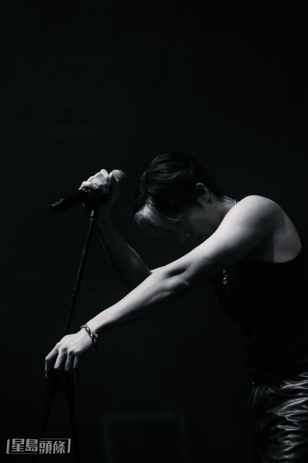 Teddy又大赞麦花臣的音响很好。