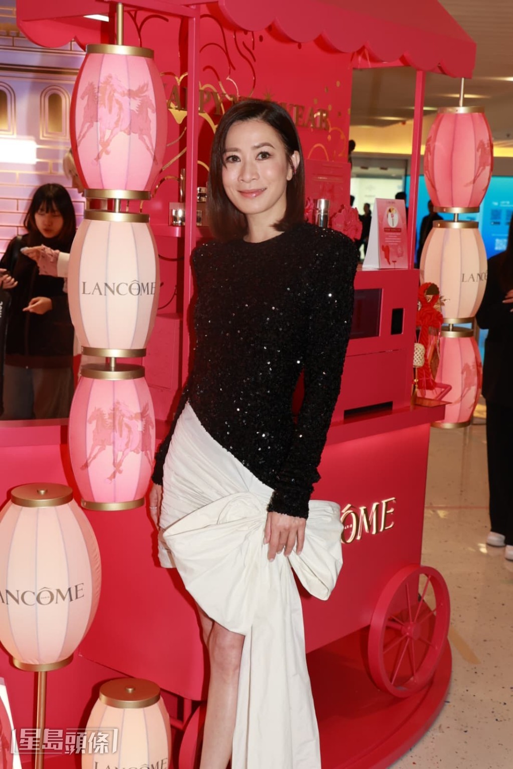 阿佘希望马年可以遇到喜欢的角色和好剧本及拍多点好的作品给大家。
