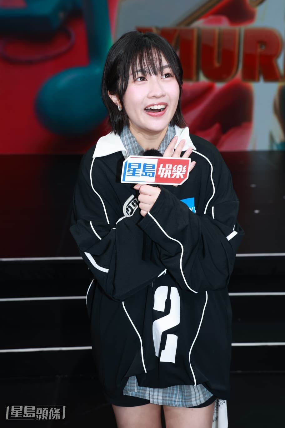 Sica開騷前全部人變成集體緊張，她即是化身減壓大師。