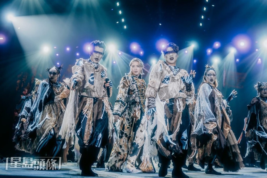 他坦言「空虛感 max」。 他坦言「空虛感 max」。