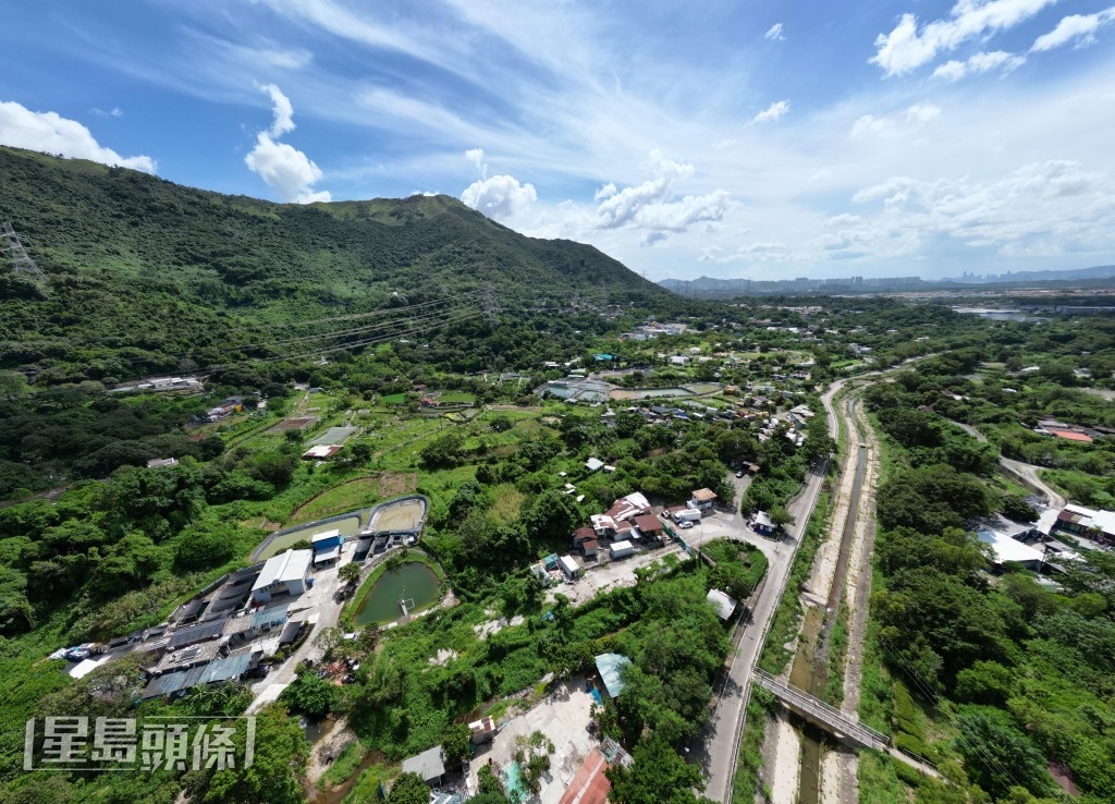 李家超表示已撥出配對資金支持科大及在牛潭尾預留土地興建綜合醫教研醫院。