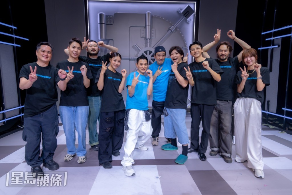 華仔透露「舞台山莊」的未來計劃，包括：將會有「你好」系列另一個劇目「你好，瘋子！」、重啟10周年歌舞劇作品「尋找快樂時代」、及會改寫一部網絡小說成為舞台劇作品。