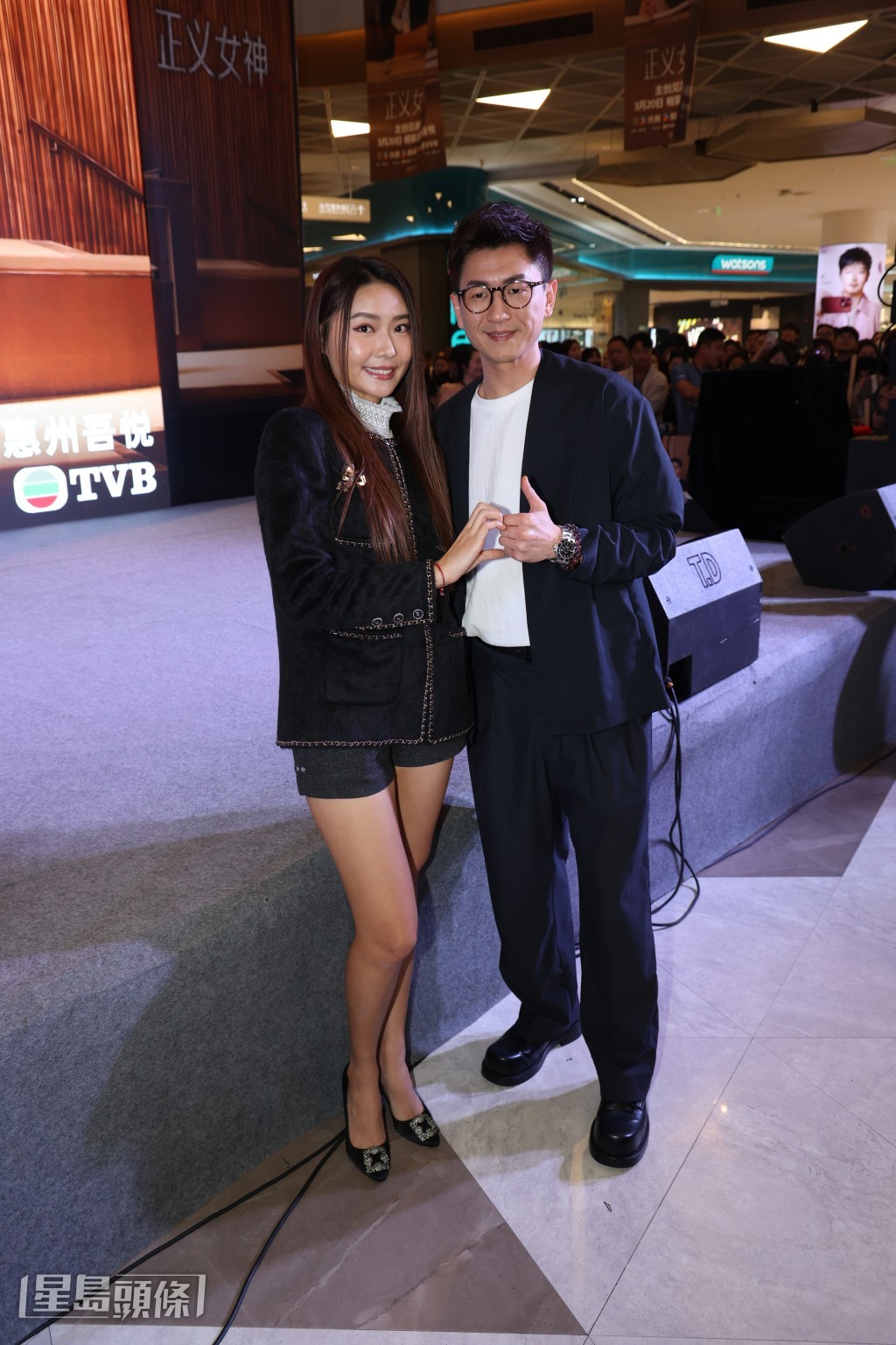 離開校園已久的Joey仍記得基本知識。 離開校園已久的Joey仍記得基本知識。