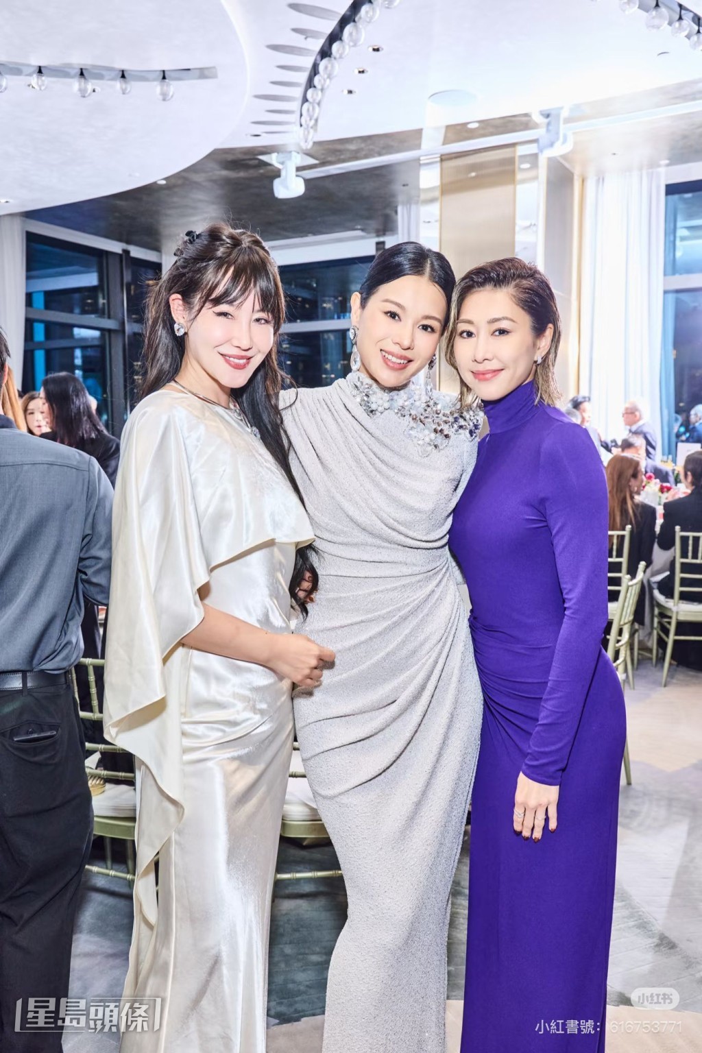 胡杏兒就在社交網親自發文,分享更多場內盛況。 胡杏兒就在社交網親自發文,分享更多場內盛況。