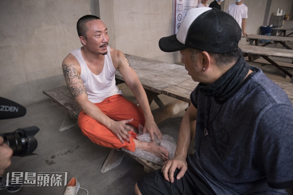 鄭中基(Ronald)主演的新作《阿龍》將於9月4號香港正式上映。 鄭中基(Ronald)主演的新作《阿龍》將於9月4號香港正式上映。
